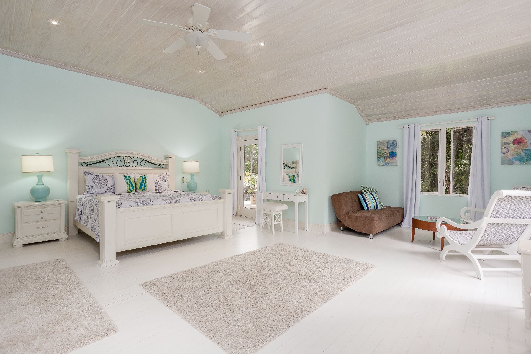 Amberley House villa photo.