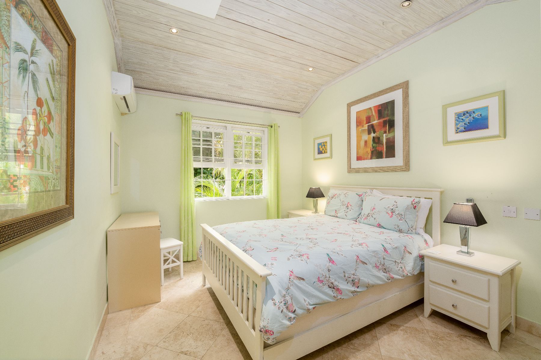Amberley House villa photo.
