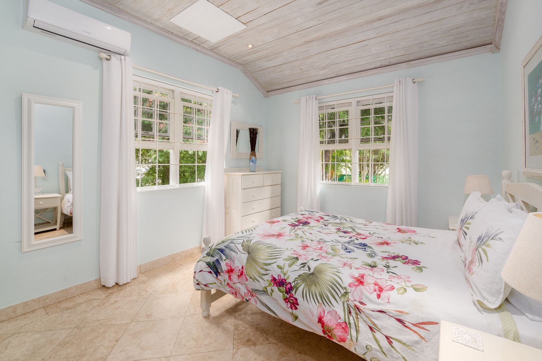 Amberley House villa photo.