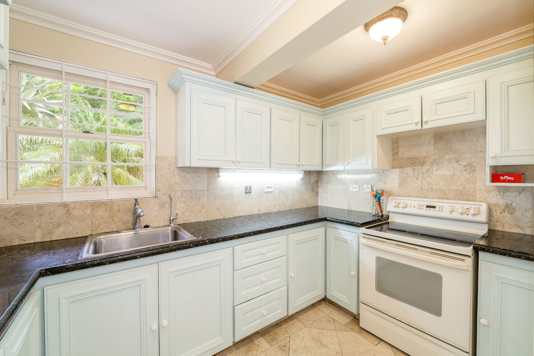 Amberley House villa photo.