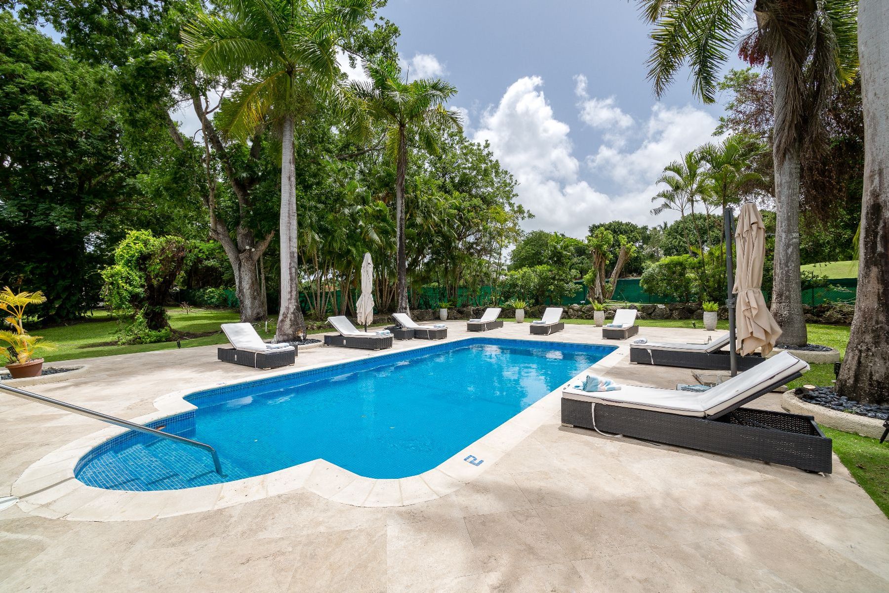 Amberley House villa photo.