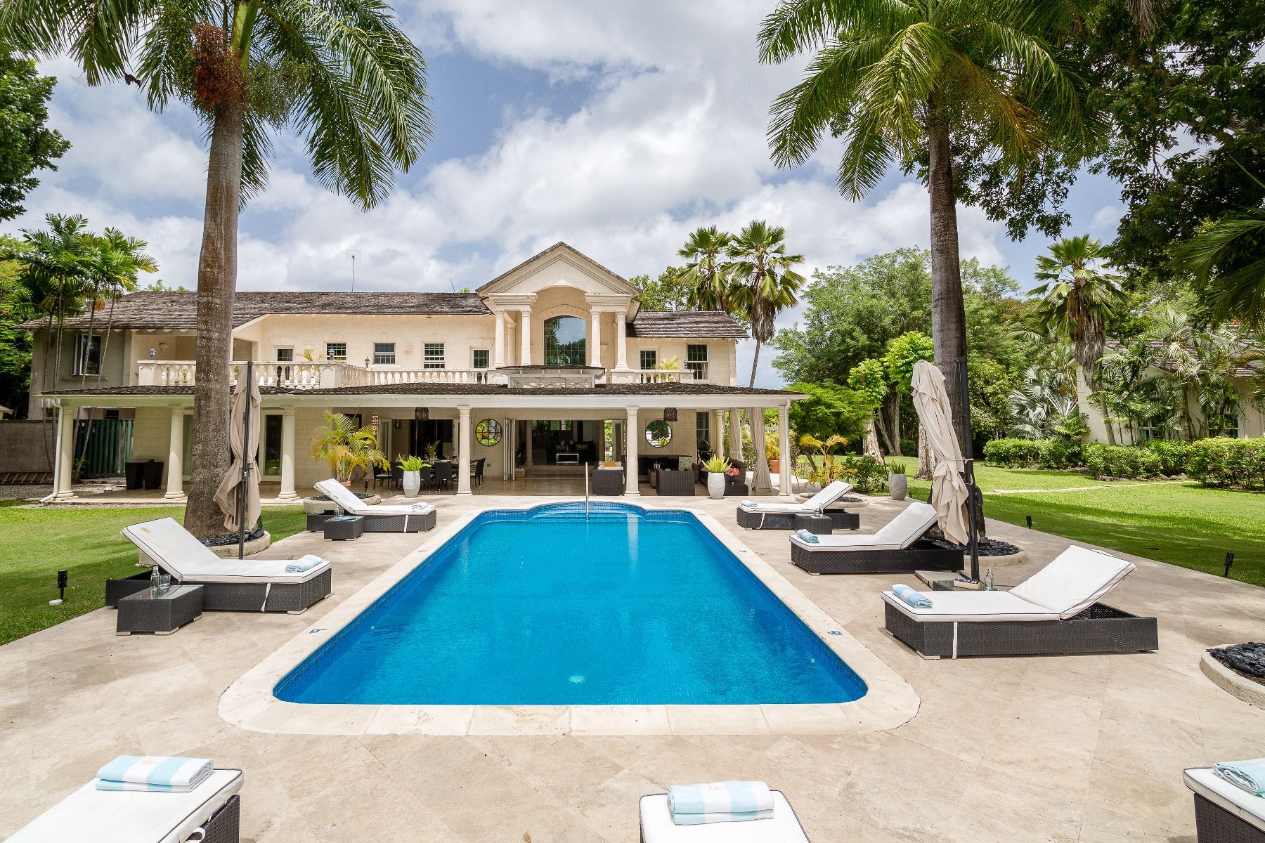 Amberley House villa photo.