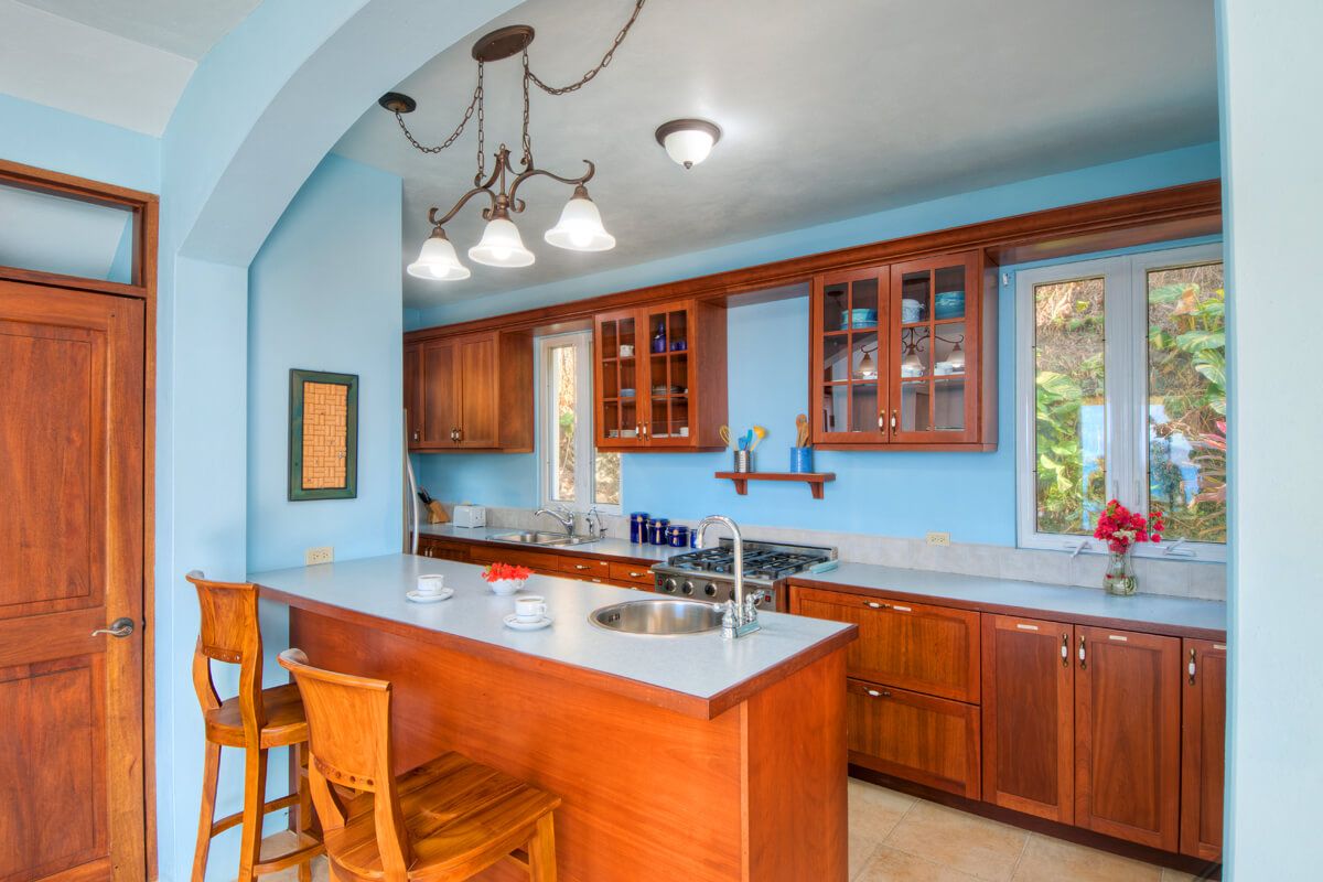 Additional kitchen in the studio
