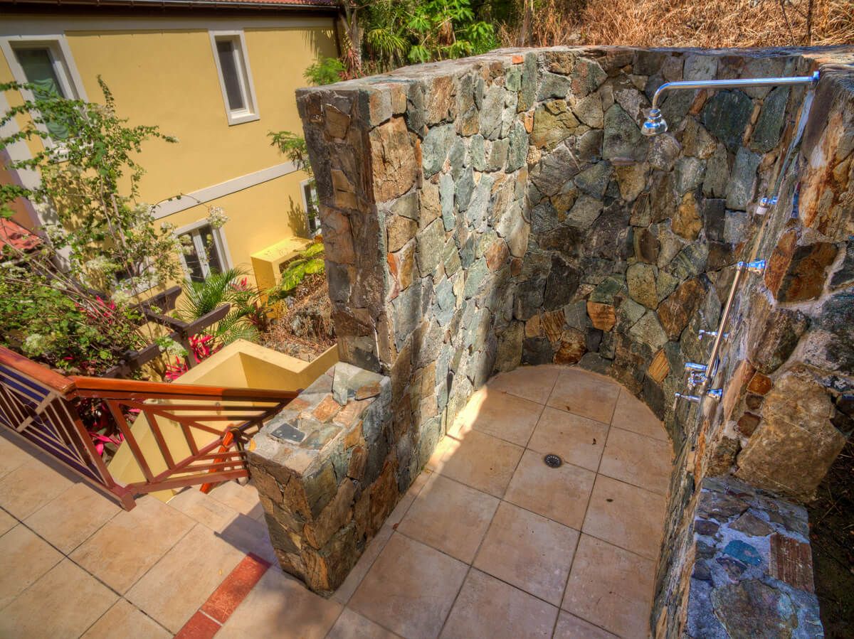 Ariana Villa villa photo.
