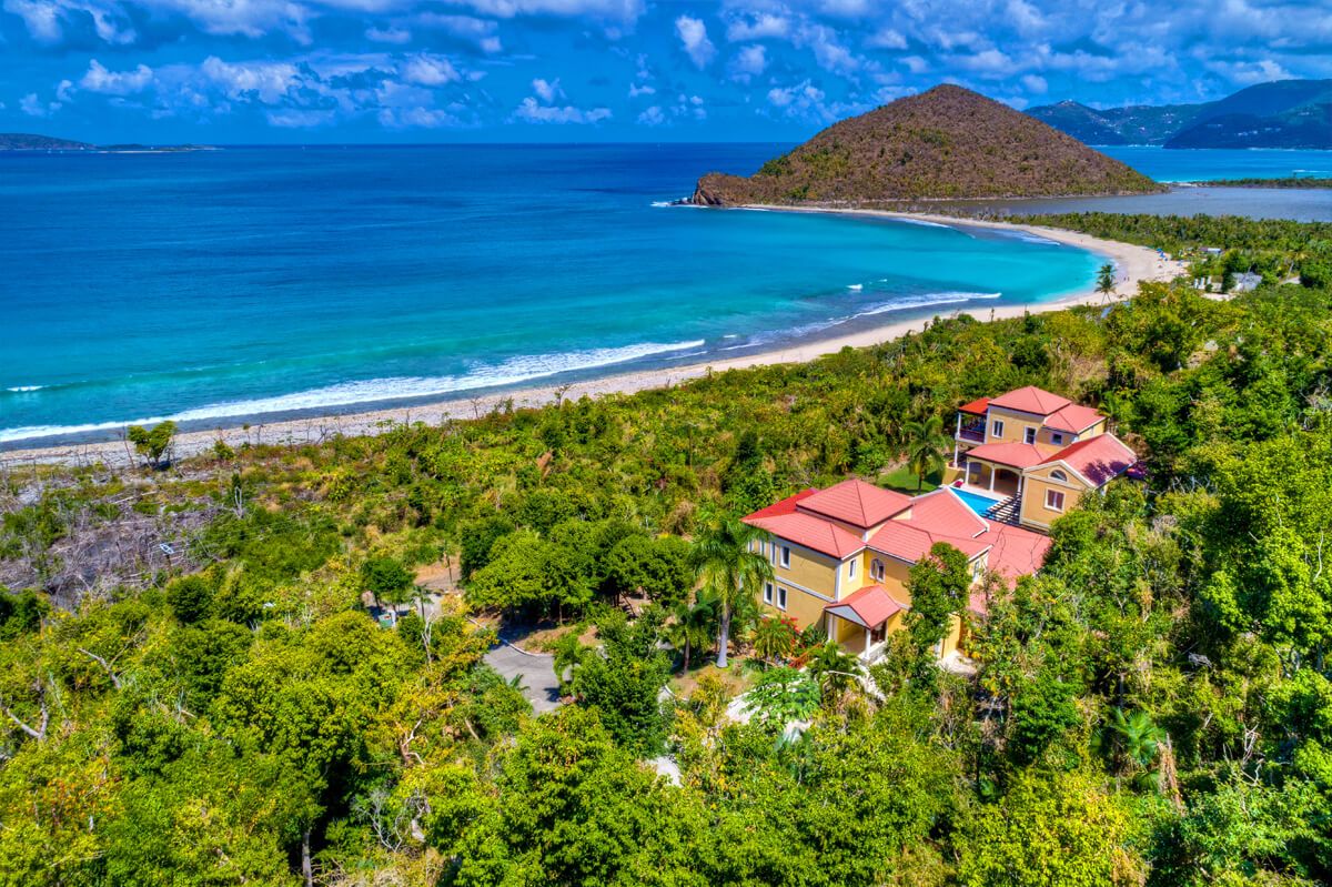 Ariana Villa villa photo.