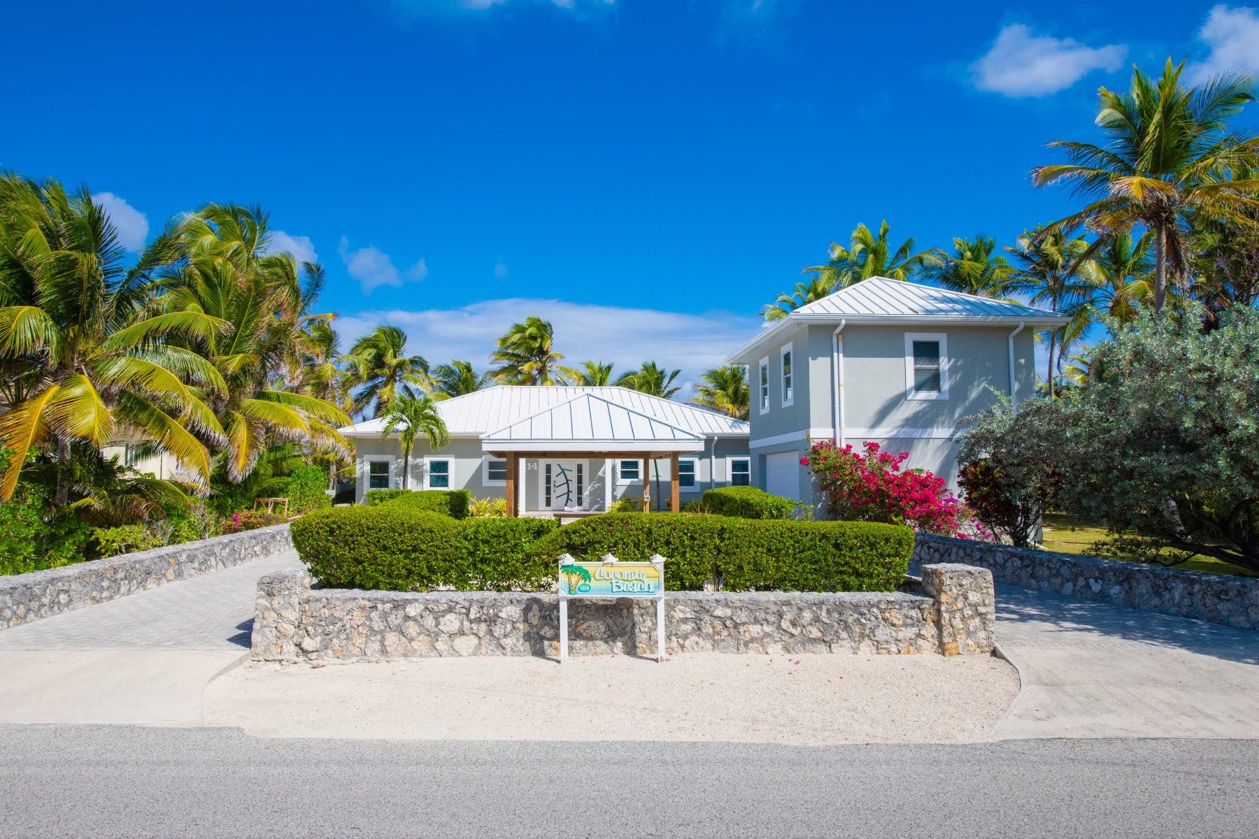 Coconut Beach Villa villa photo.