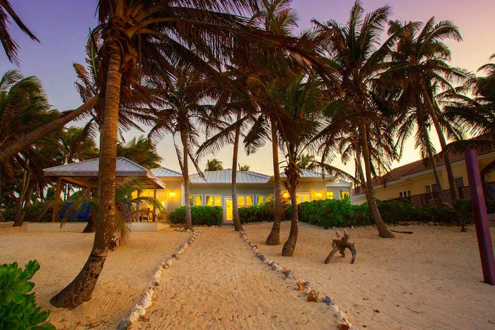 Coconut Beach villa is right on the Beach near Rum Point 