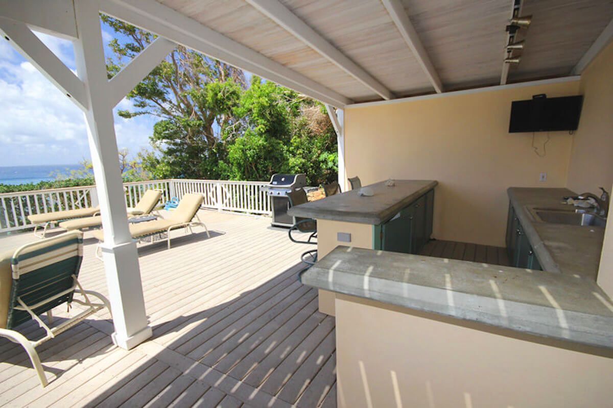 Pool deck level Bar-B-Que kitchen