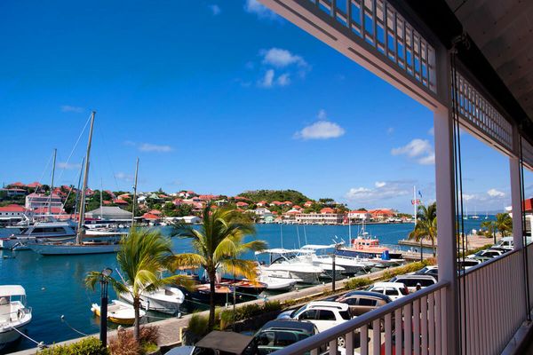 Suite Harbour Apartment is located in in the center of the action at Gustavia Harbor