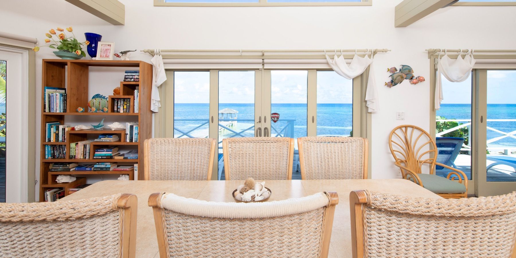Castaway Cove villa photo.