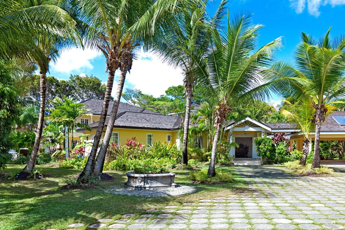 Jamoon driveway entrance