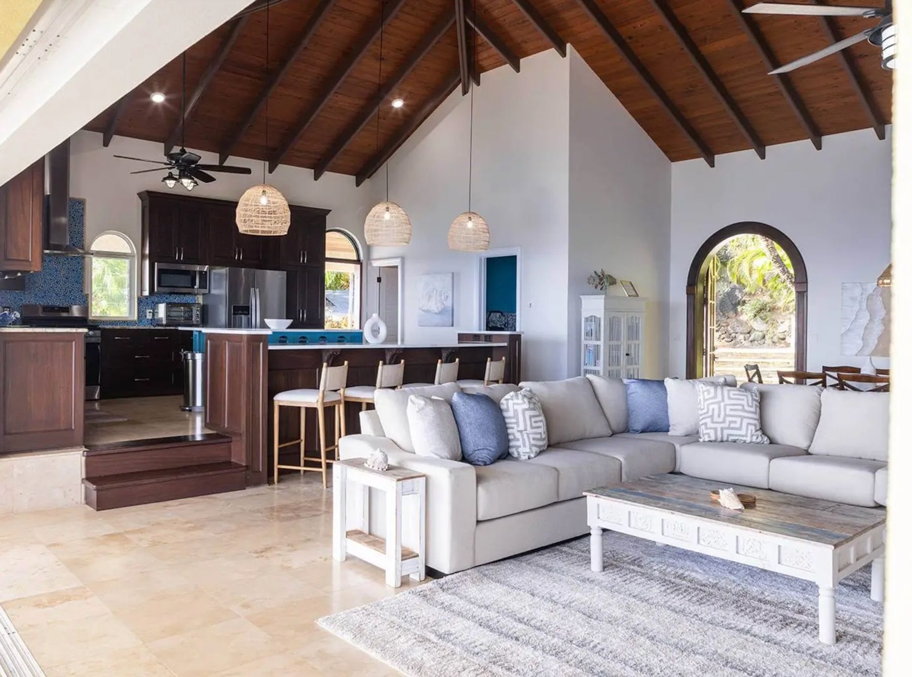 Views of the living area and kitchen
