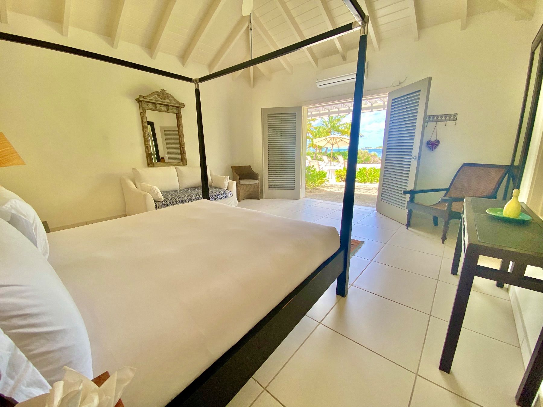 Palm Point Villa villa photo.