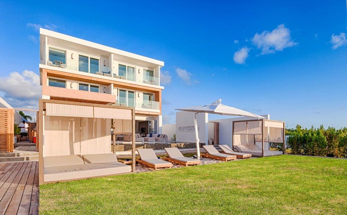Kishti Villa on Meads East villa photo.