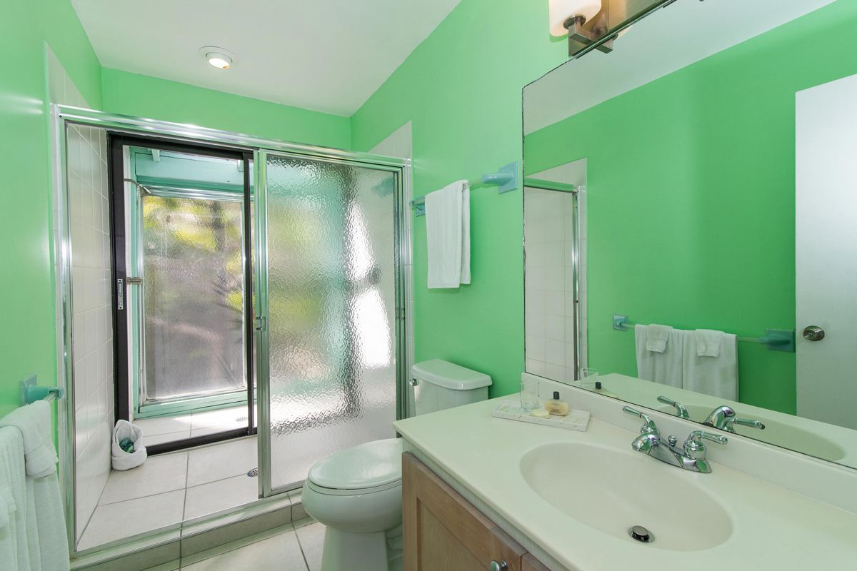 En suite bathroom