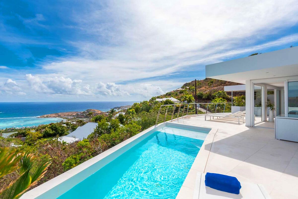Sun deck and pool area