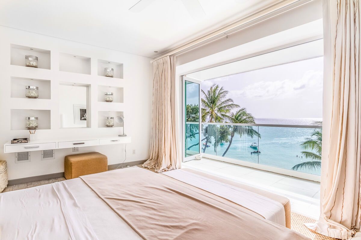 Footprints villa photo.