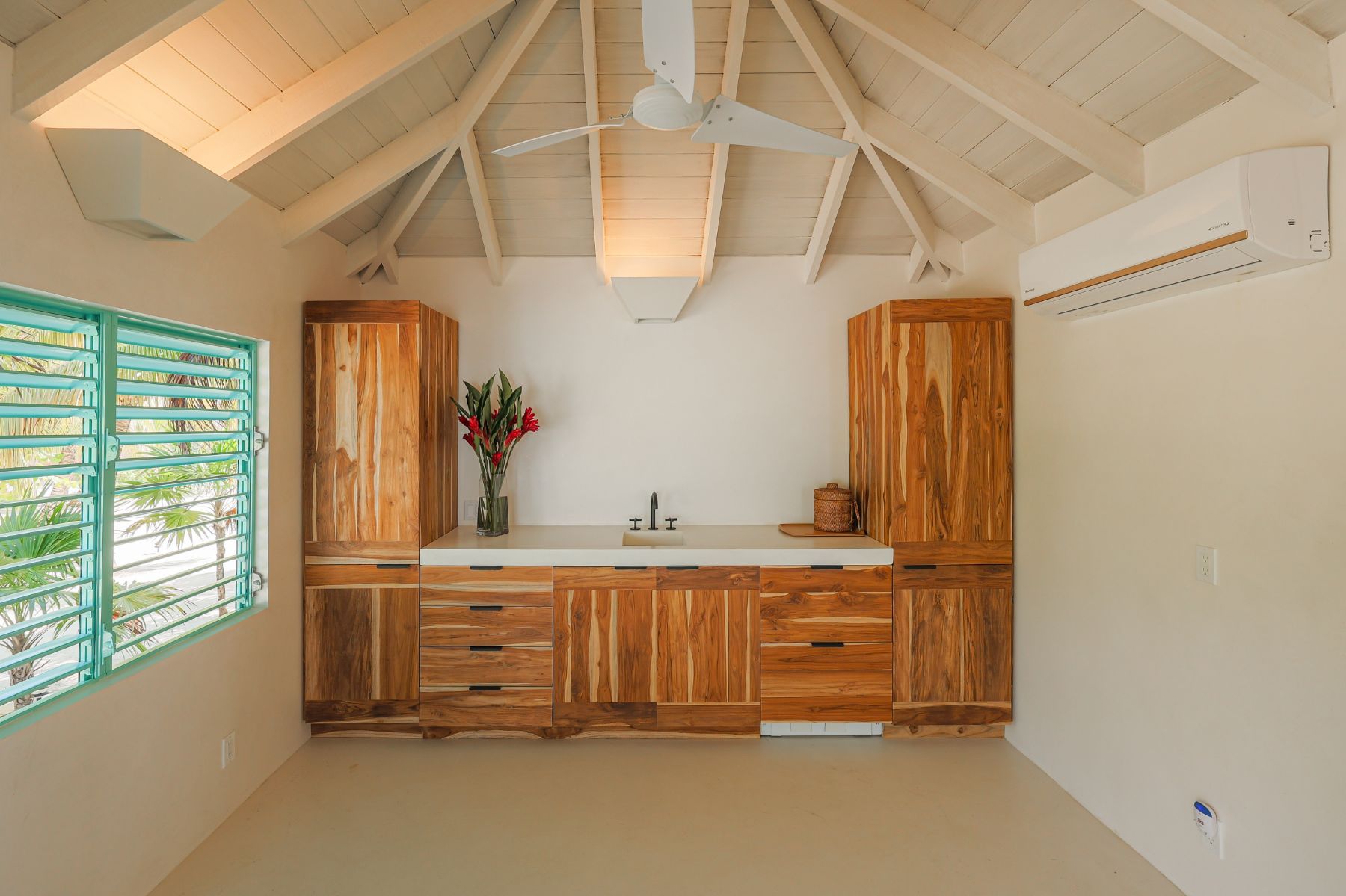 Cayo Espanto - Casa Solana villa photo.