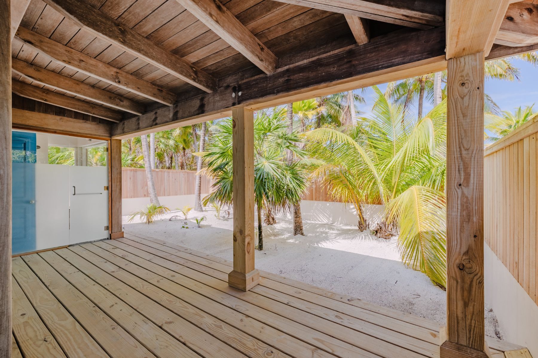 Cayo Espanto - Casa Brisa villa photo.