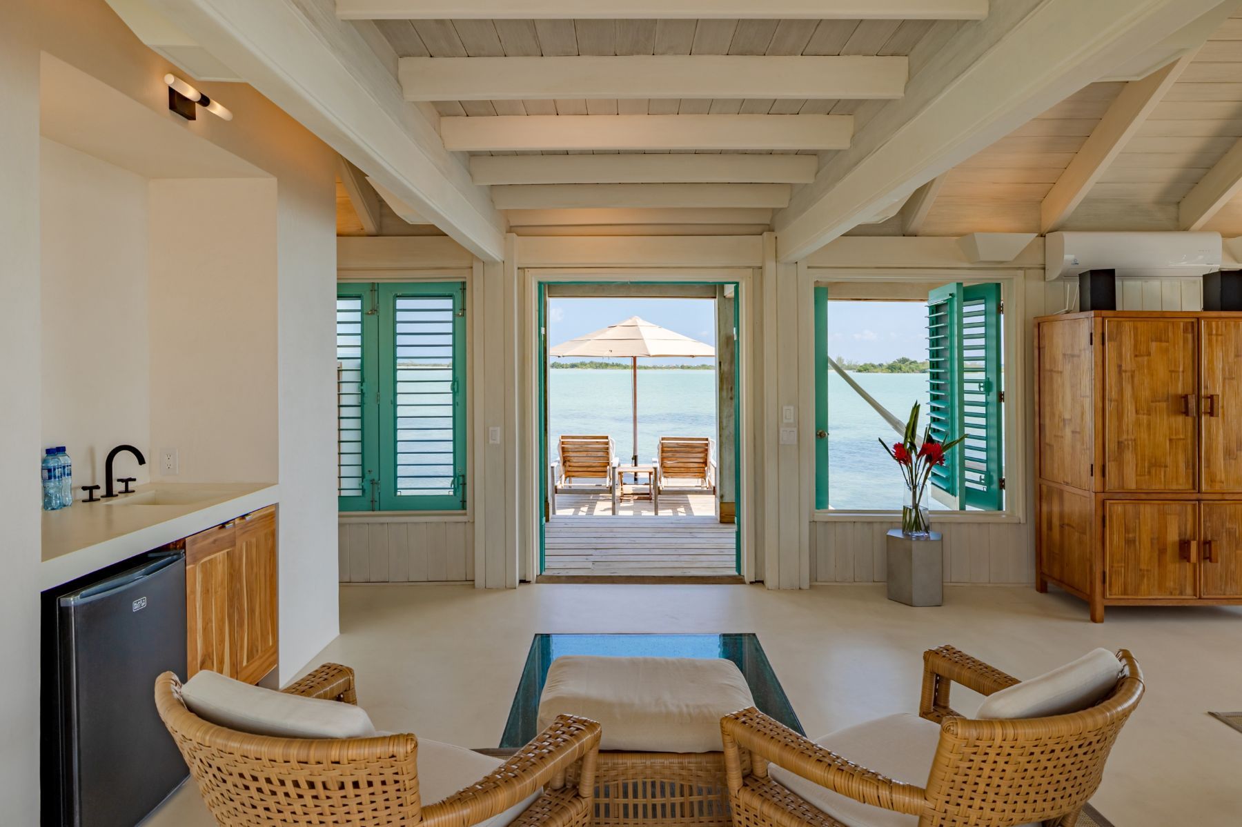 Cayo Espanto - Ventanas villa photo.
