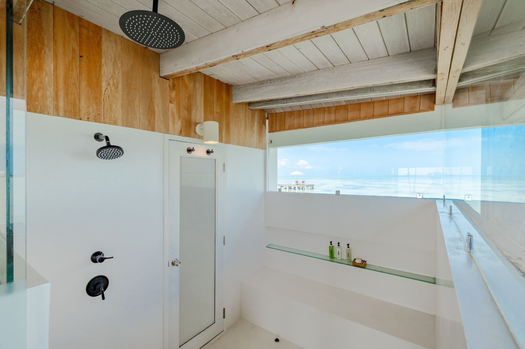 Cayo Espanto - Ventanas villa photo.