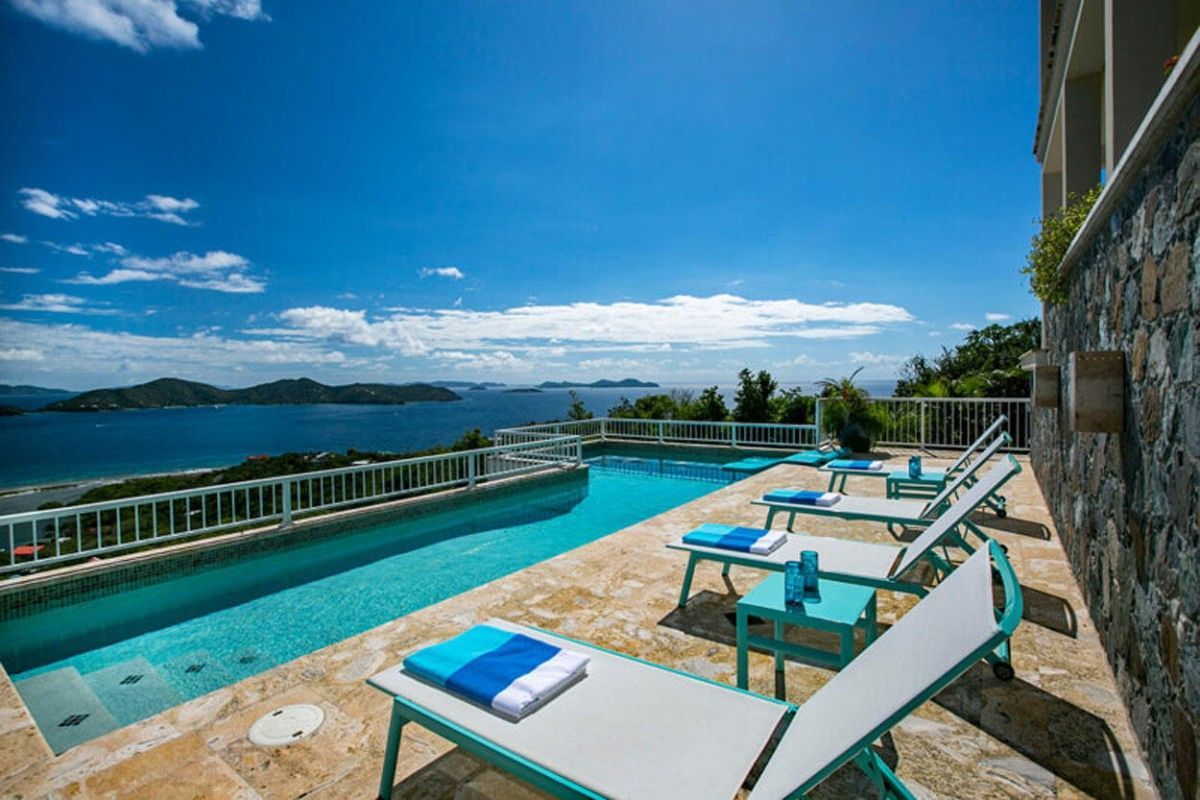 Island Girl villa photo.