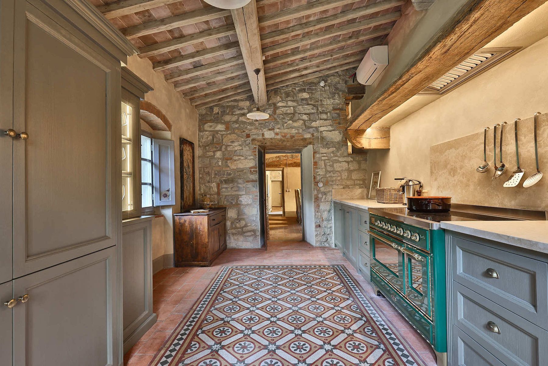 Trionfante villa photo.