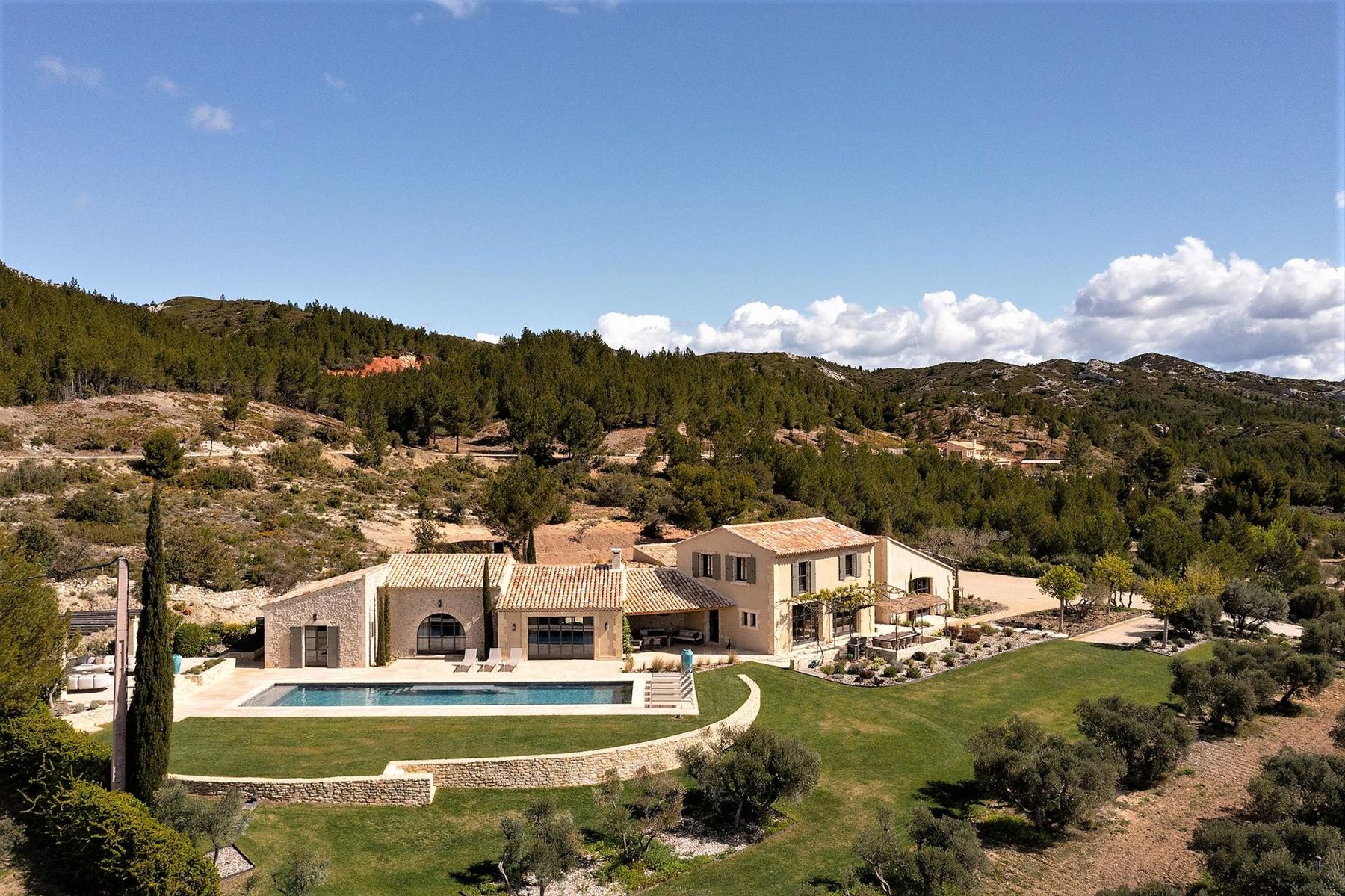 Mas De La Vista villa photo.