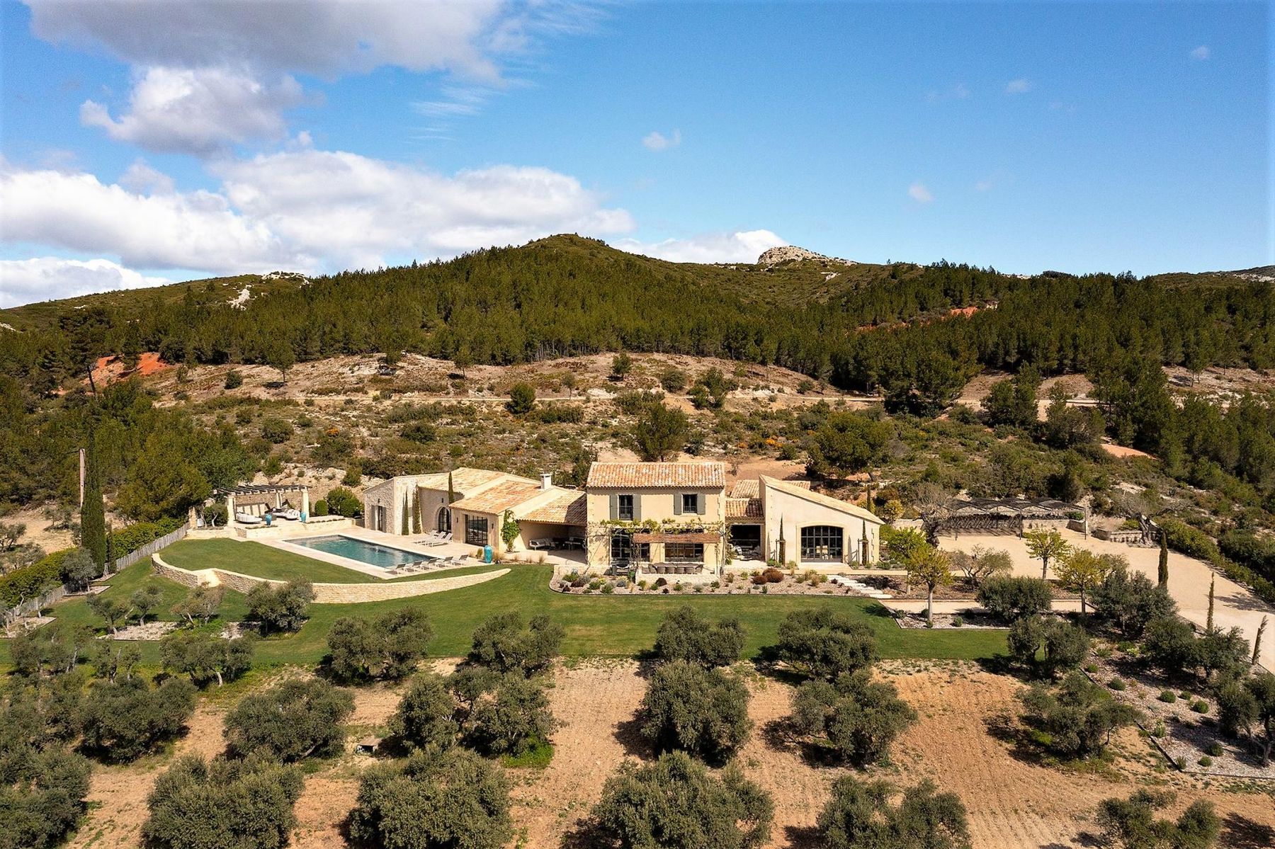 Mas De La Vista villa photo.
