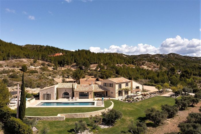 Mas De La Vista villa photo.