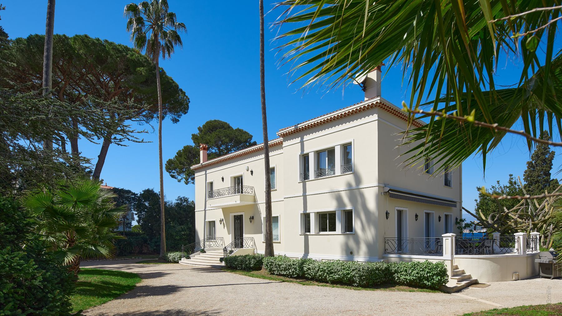 Villa Antibes villa photo.
