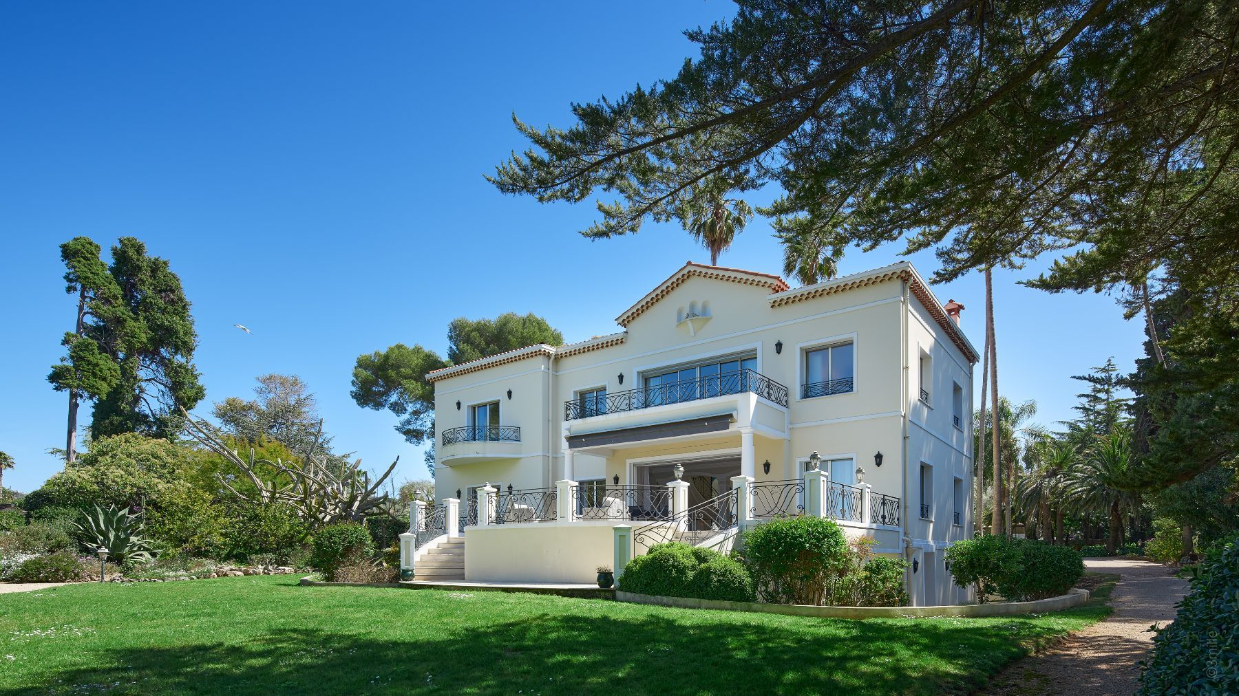 Villa Antibes villa photo.