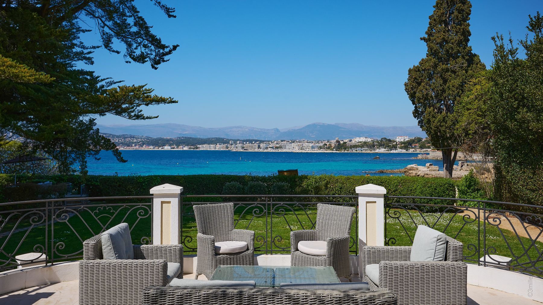 Villa Antibes villa photo.