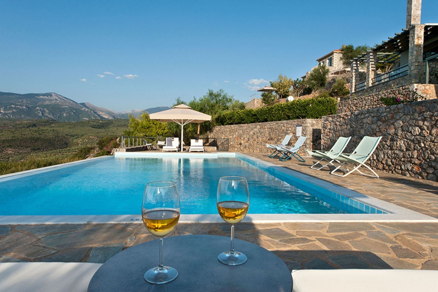 Maremonte villa photo.