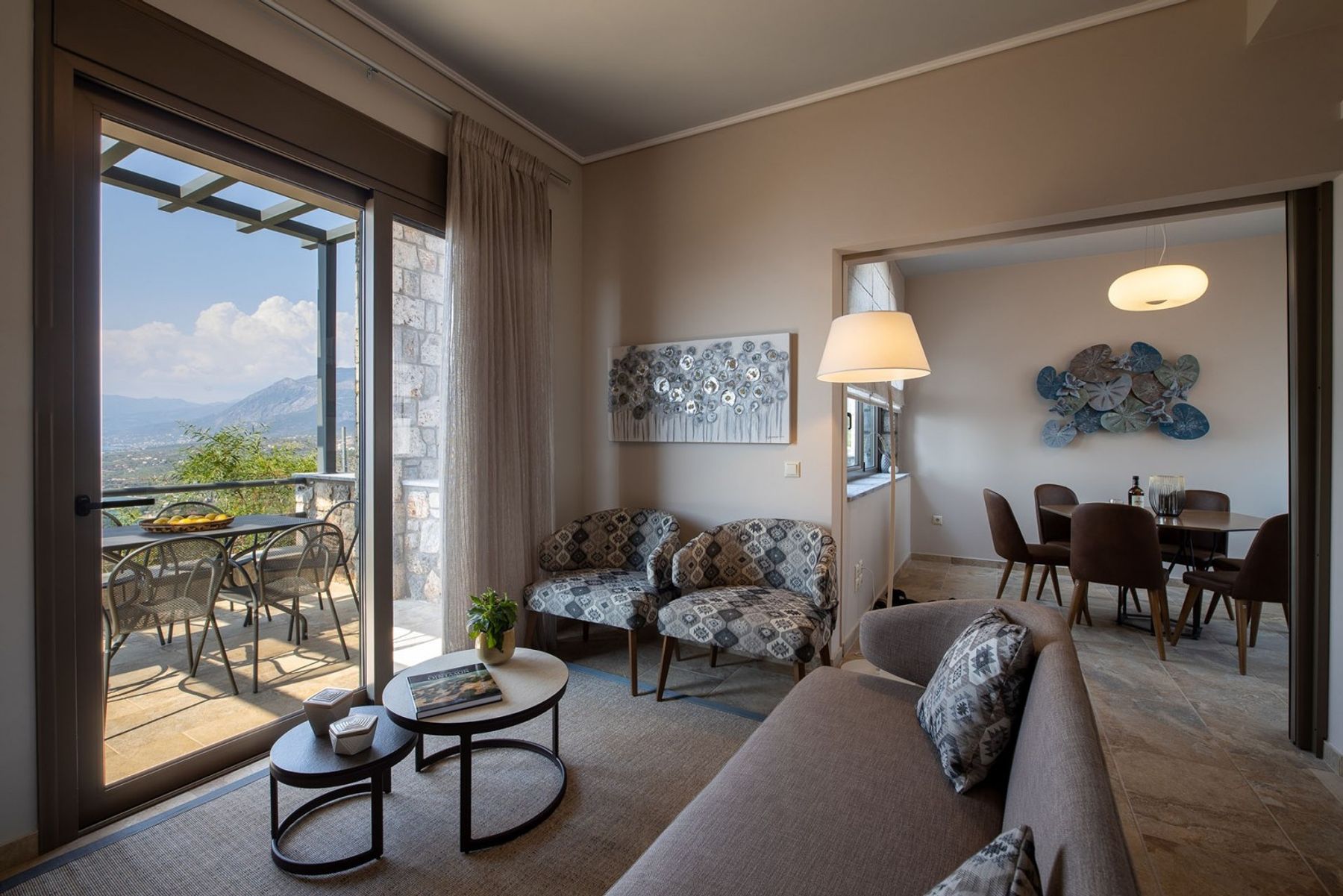 Maremonte villa photo.