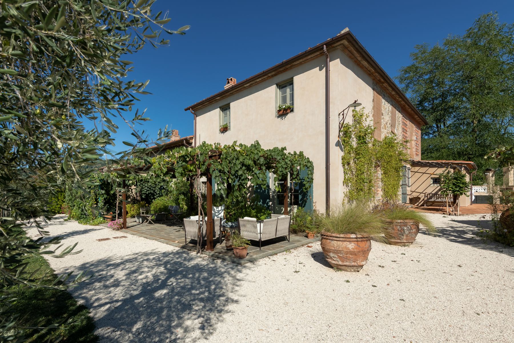Fattore villa photo.