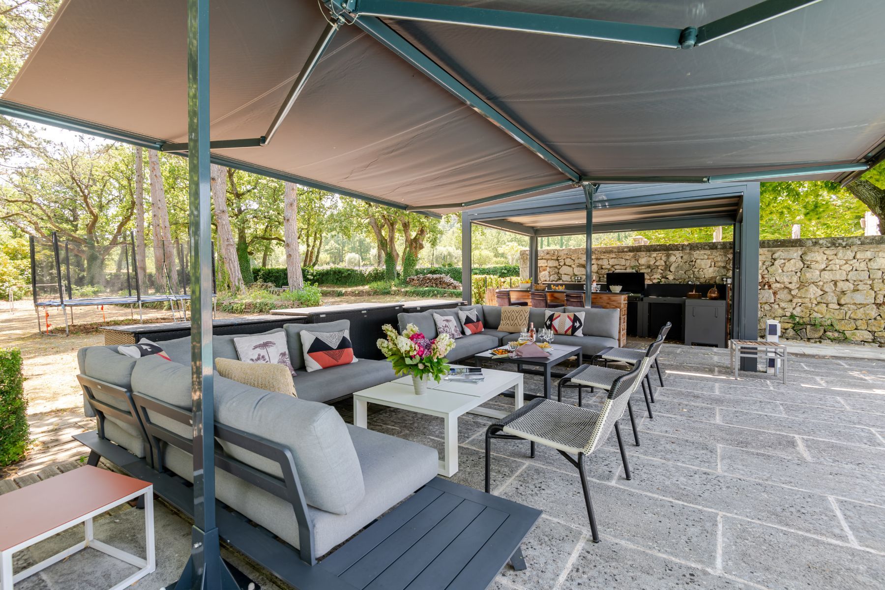 Le Petit Manoir villa photo.